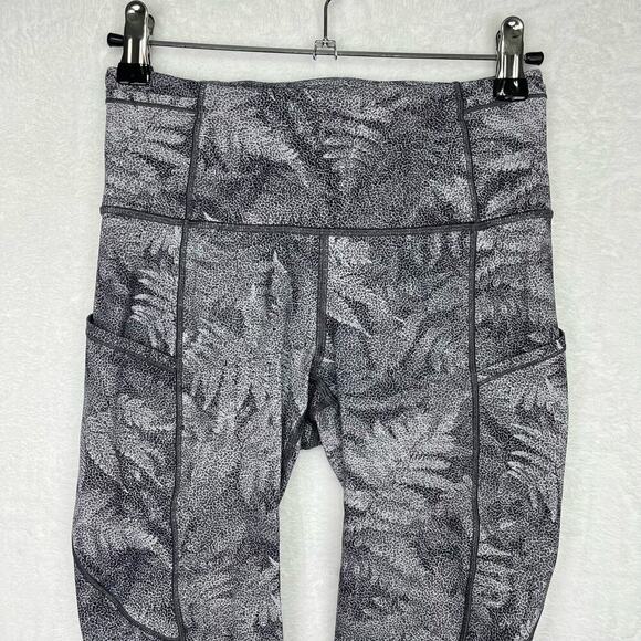 Lululemon Sz 4 Fast & Free Crop (19") Kindred Spirit Alpine White Multi W6AGGS - Picture 7 of 14